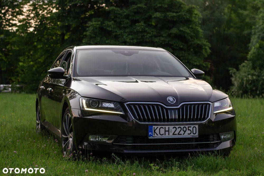 Skoda Superb 2.0 TDI 4x4 L&K DSG - 2