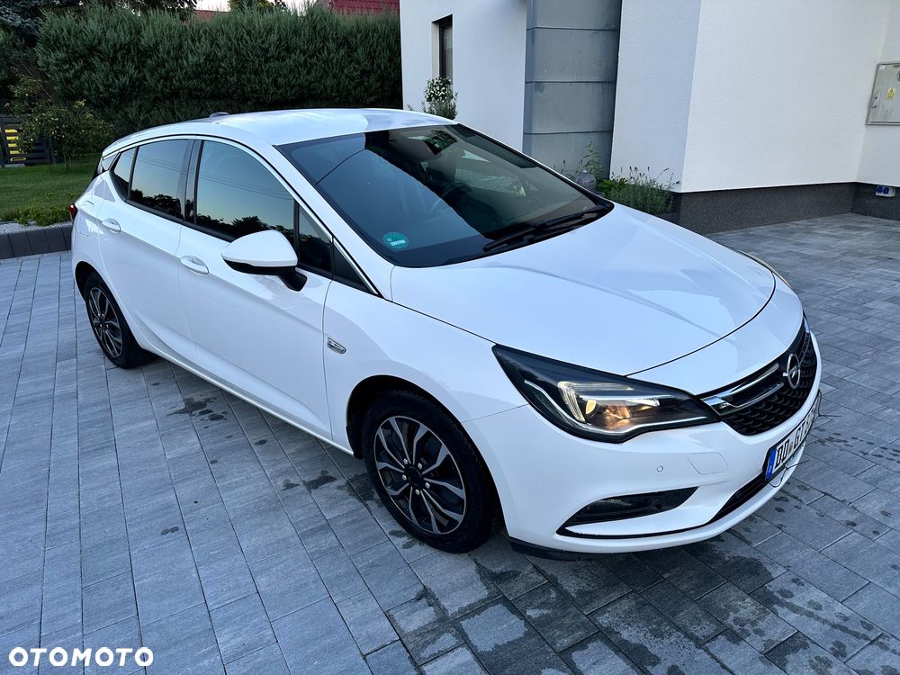 Opel Astra 1.6 D Start/Stop Dynamic - 1