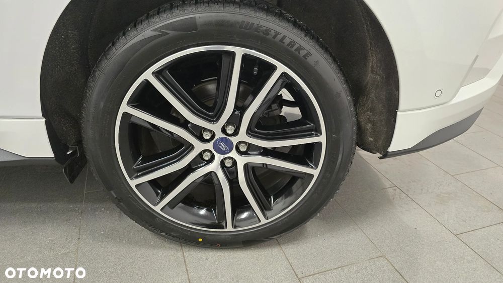Ford Edge 2.0 EcoBlue Twin-Turbo 4WD ST-Line - 13