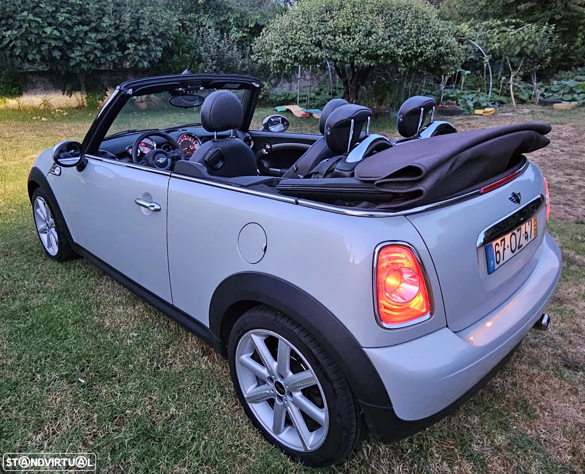 MINI Cabrio Cooper D - 1