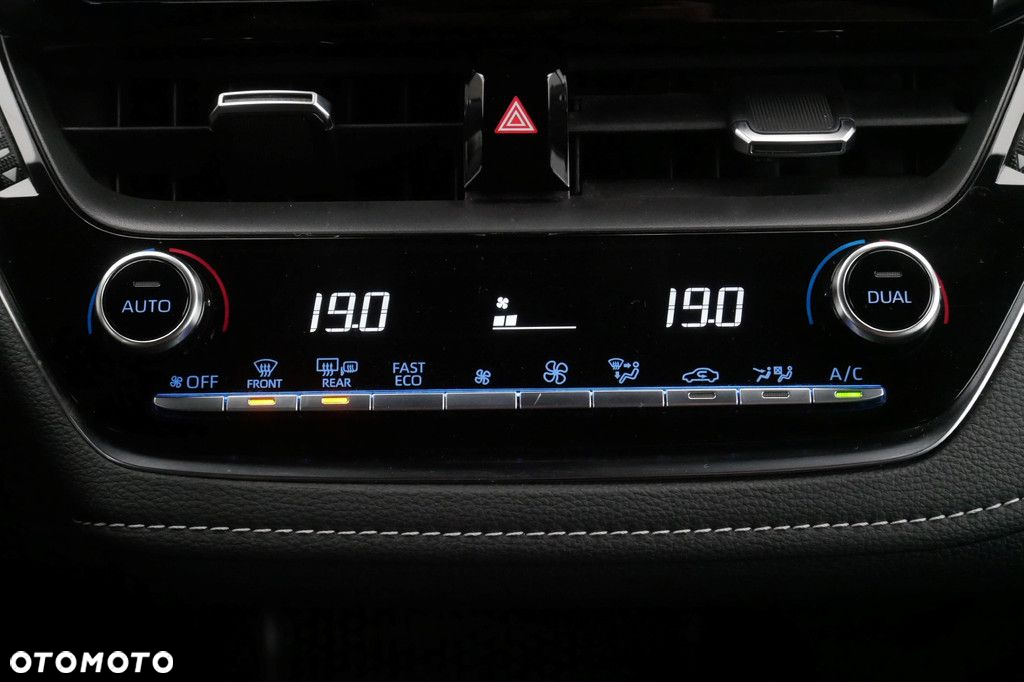 Toyota Corolla - 19