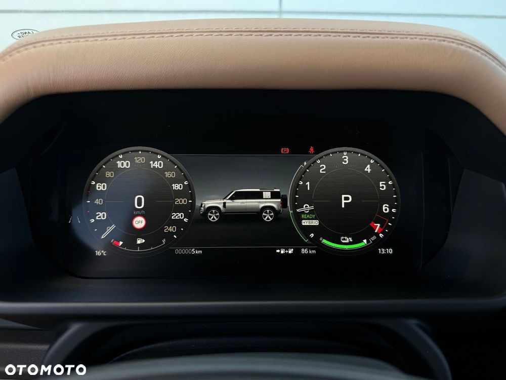 Land Rover Defender - 14