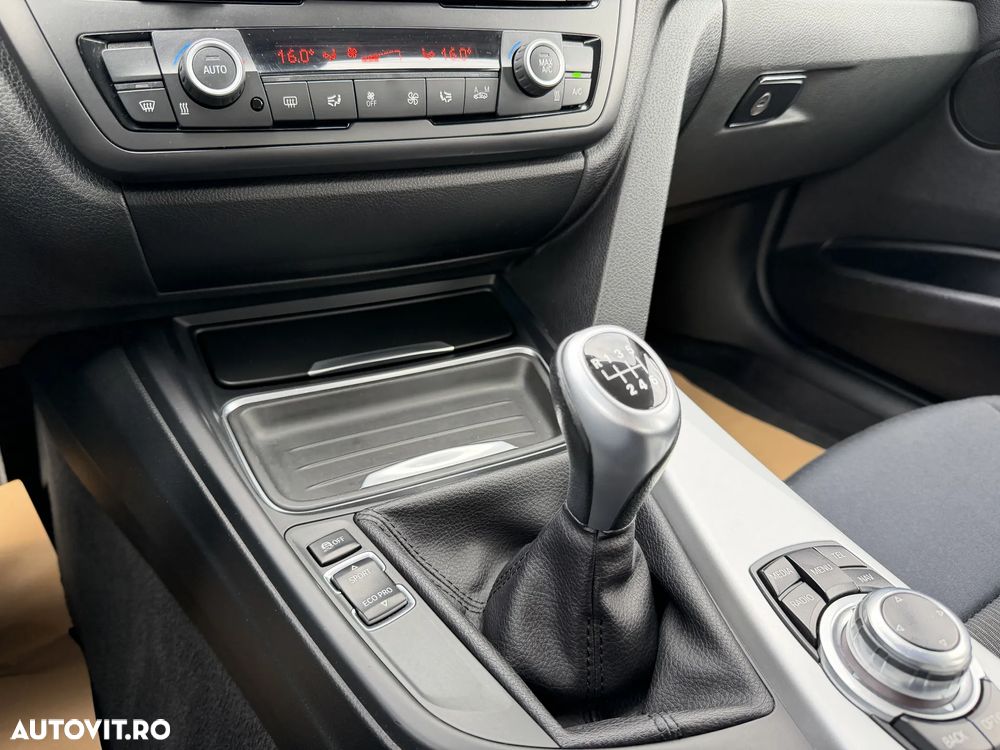 BMW Seria 3 320d Efficient Dynamics Edition Blue Perf. - 22