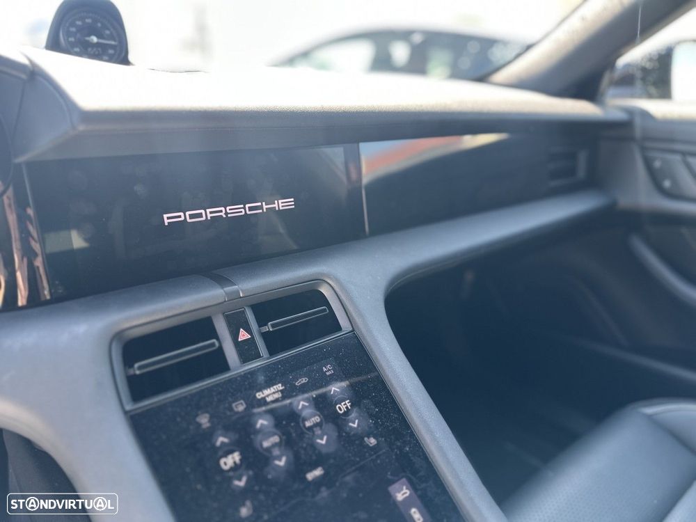 Porsche Taycan Sport Turismo bateria Performance Plus - 20