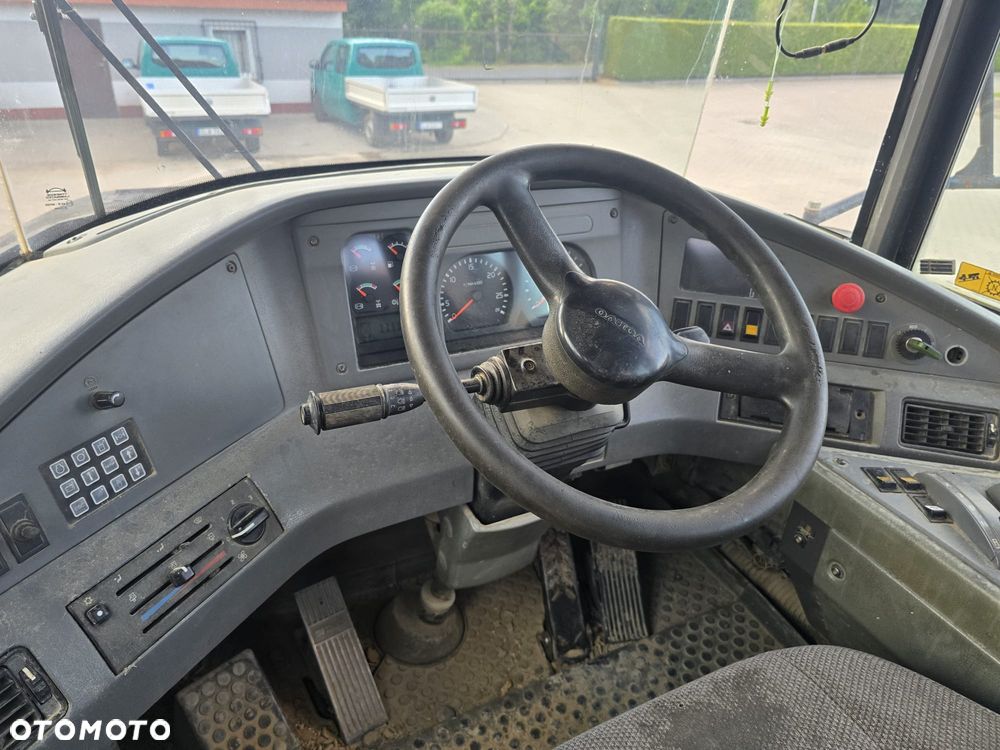 Volvo A25D - 24