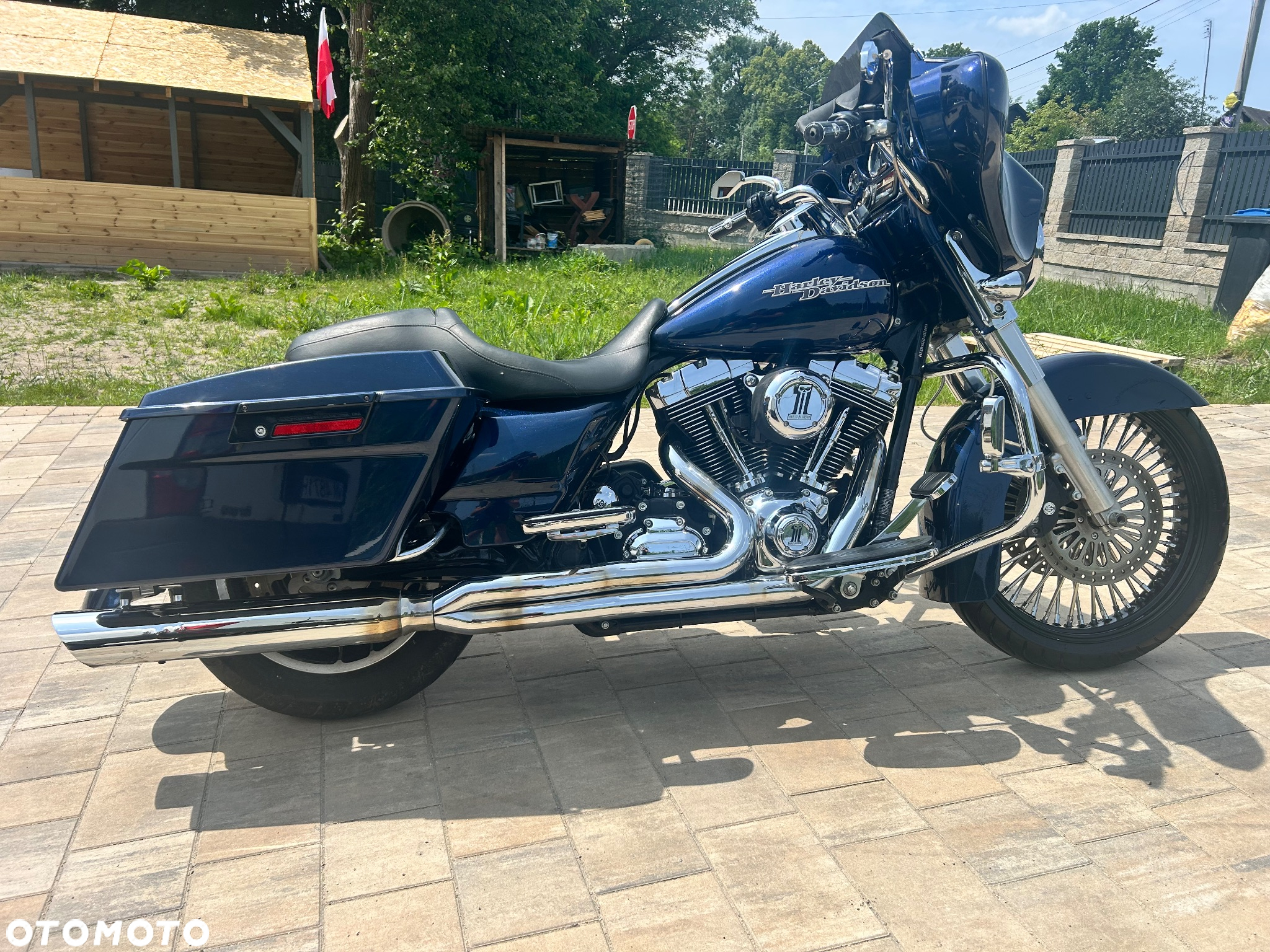 Harley-Davidson Touring Street Glide - 2