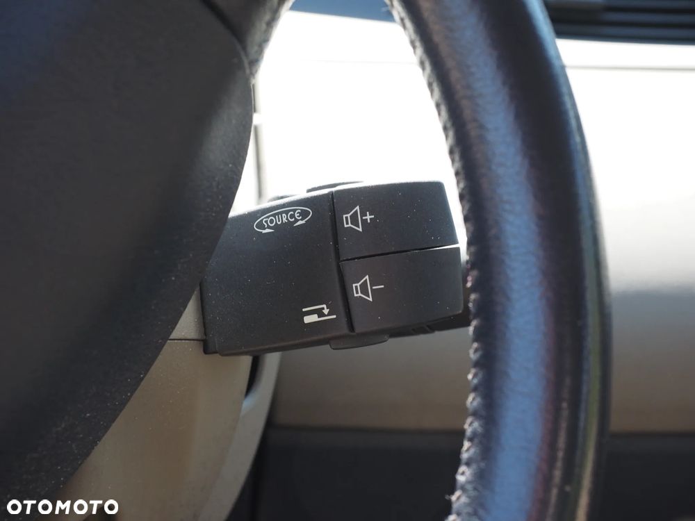 Renault Espace 3.0 dCi Initiale - 20