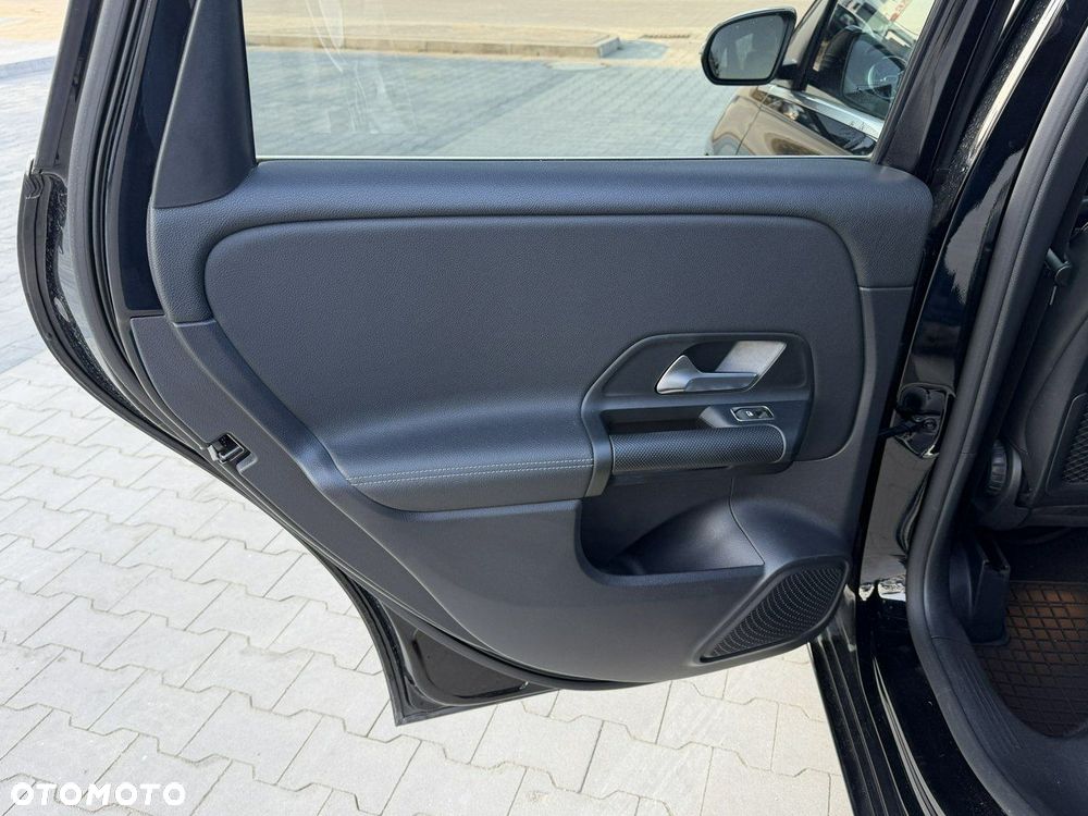 Mercedes-Benz Klasa B 200 d Progressive 8G-DCT - 30