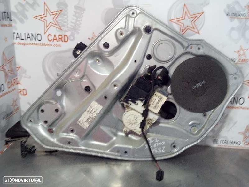ELEVADOR TRASEIRO ESQUERDO VOLKSWAGEN GOLF IV BERLINA 1J110.1997 - 1