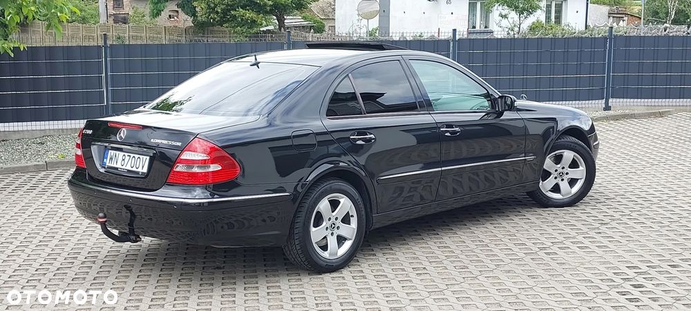 Mercedes-Benz Klasa E - 32