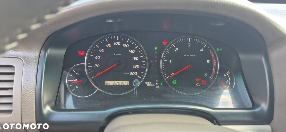 Toyota Land Cruiser - 23