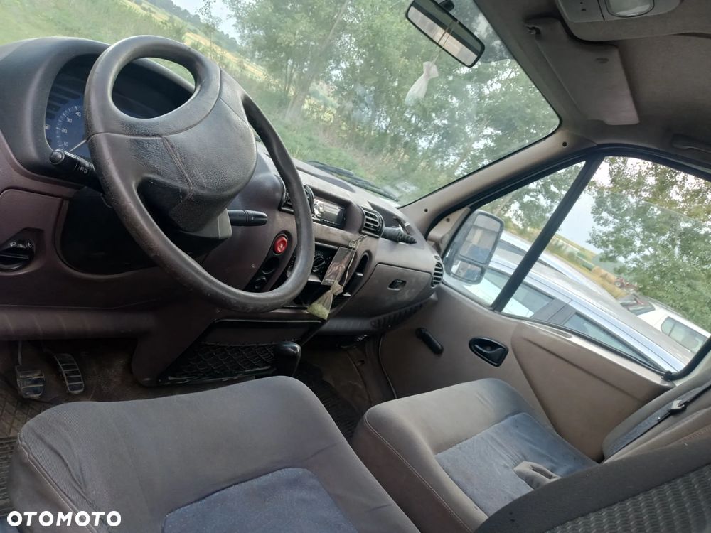 Renault Master - 3
