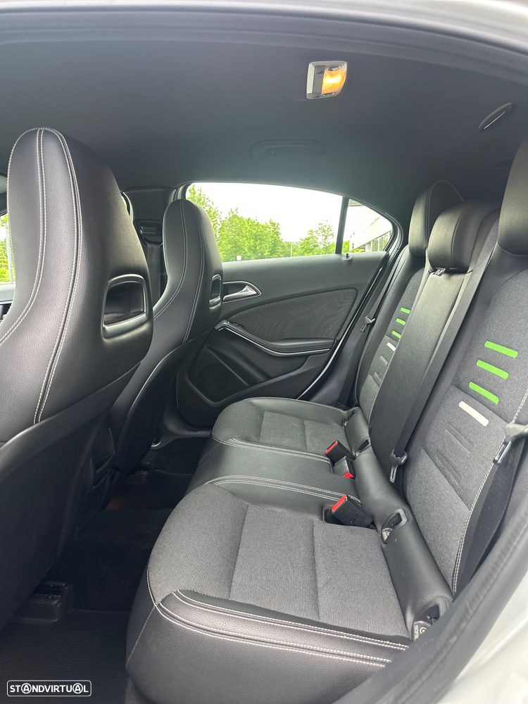 Mercedes-Benz A 180 d Urban - 11