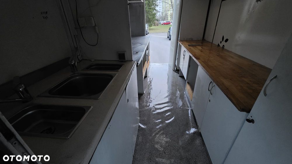 Mercedes-Benz Sprinter - 6