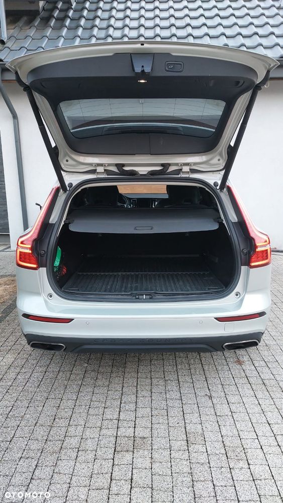 Volvo V60 Cross Country D4 AWD - 13