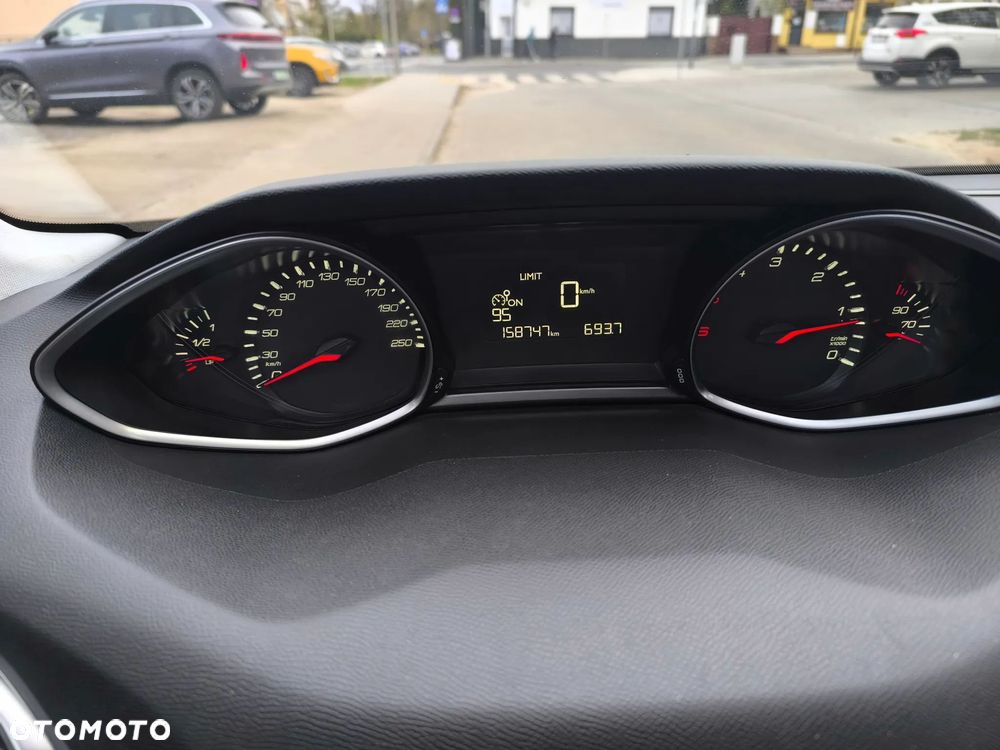 Peugeot 308 1.6 BlueHDi Active S&S - 8