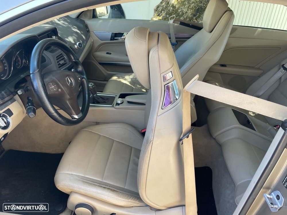 Mercedes-Benz E 220 - 19