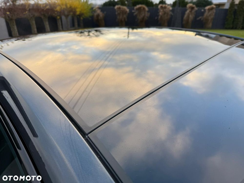 Porsche Panamera - 17