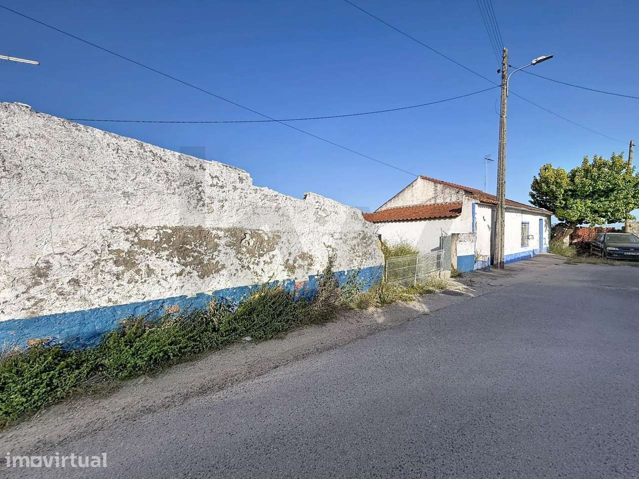 Moradia T2 para Reabilitação Total com Terreno de 373 m2 | Romeira - Grande imagem: 2/20