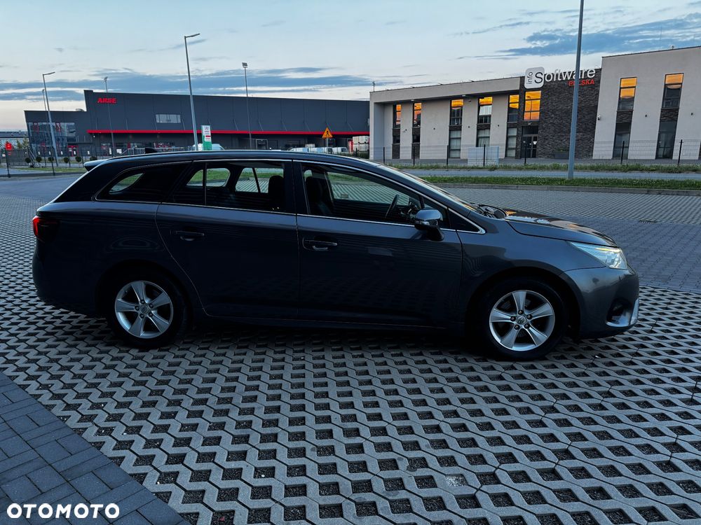 Toyota Avensis 1.6 D-4D Active - 4