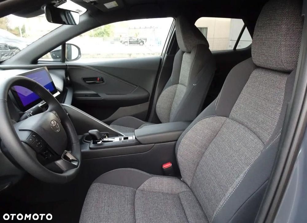 Toyota C-HR - 10