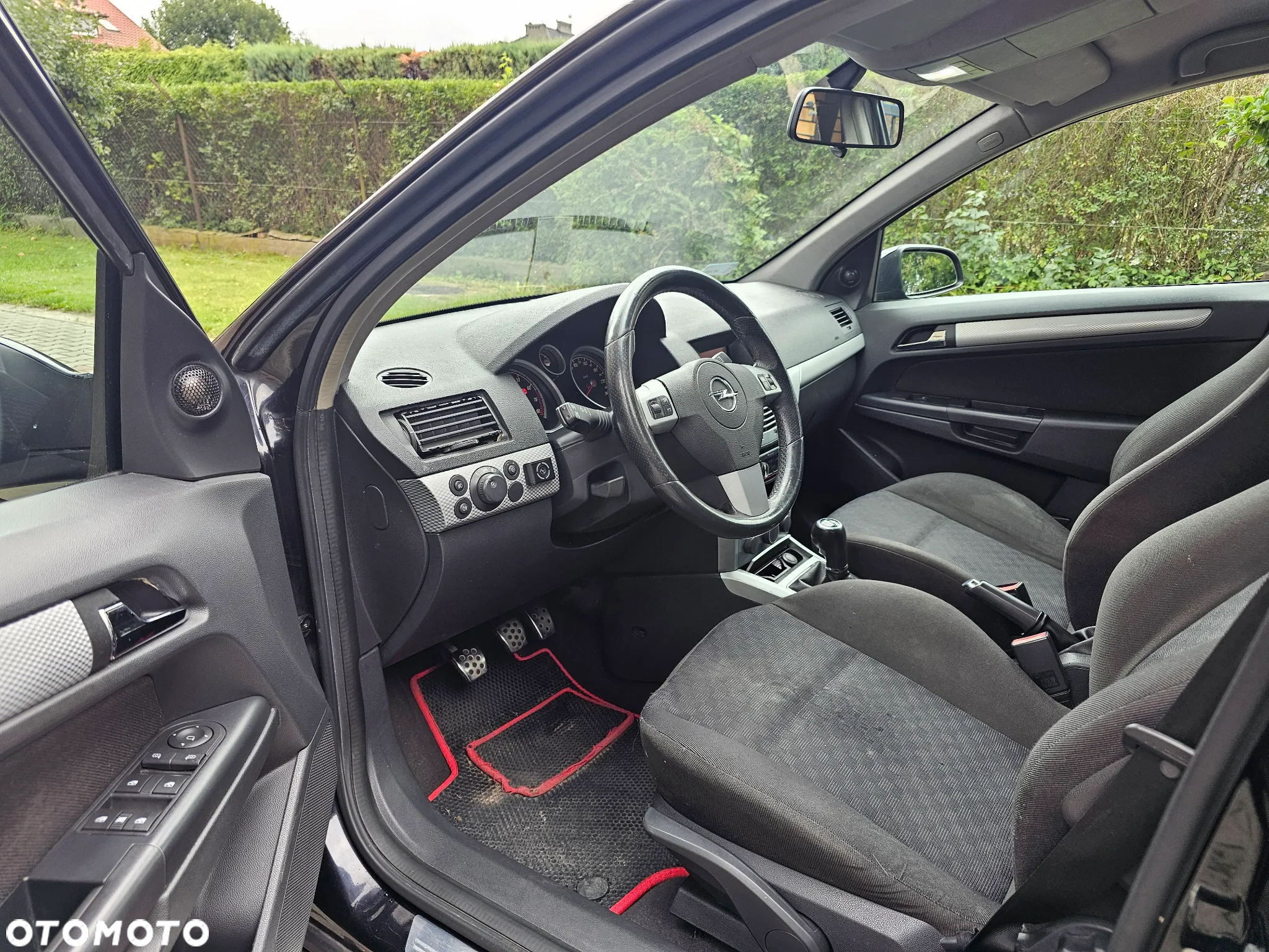 Opel Astra III 2.0 T Cosmo - 16