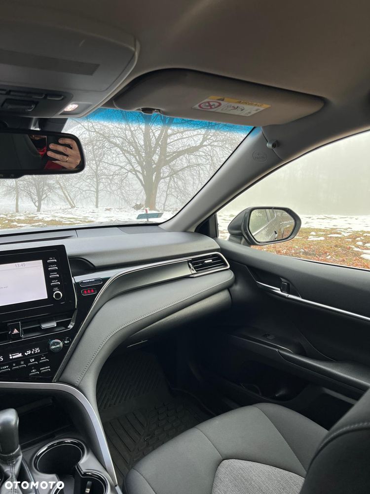 Toyota Camry 2.5 Hybrid Comfort CVT - 14