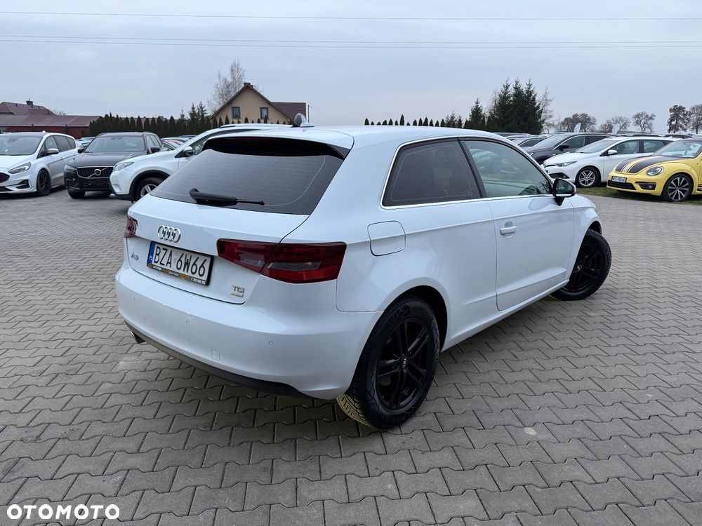 Audi A3 3-drzwiowe 1.6 TDI sport - 3