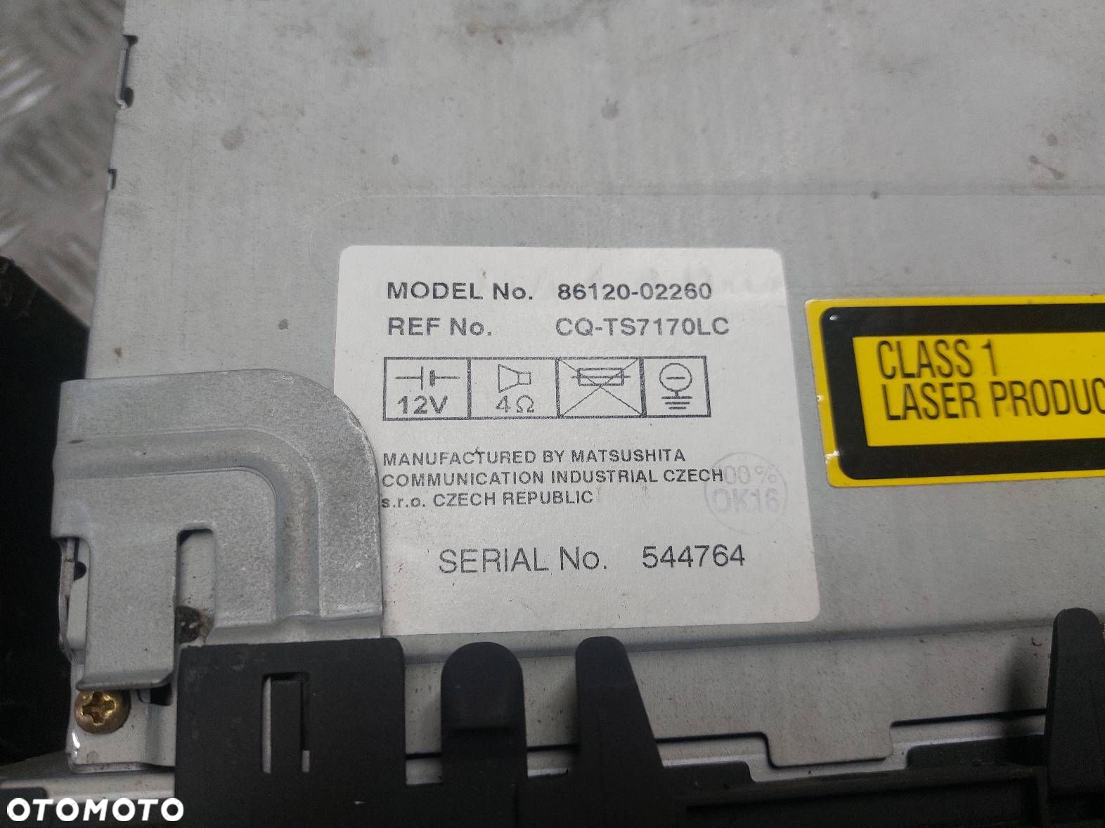 RADIO ODTWARZACZ + KRATKI NAWIEWU TOYOTA COROLLA E12 86120-02260 - 2