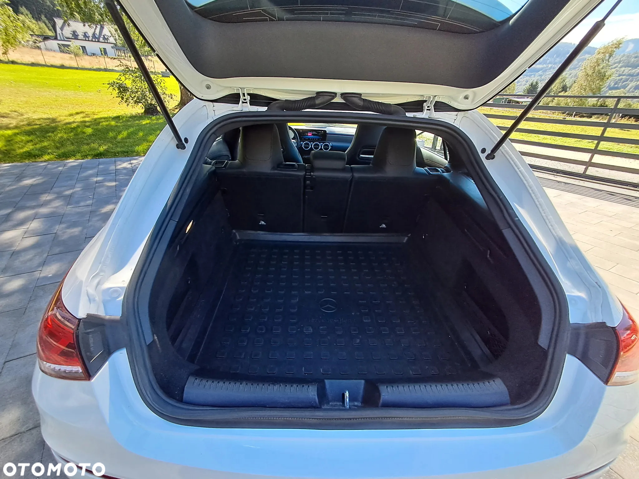 Mercedes-Benz CLA - 8