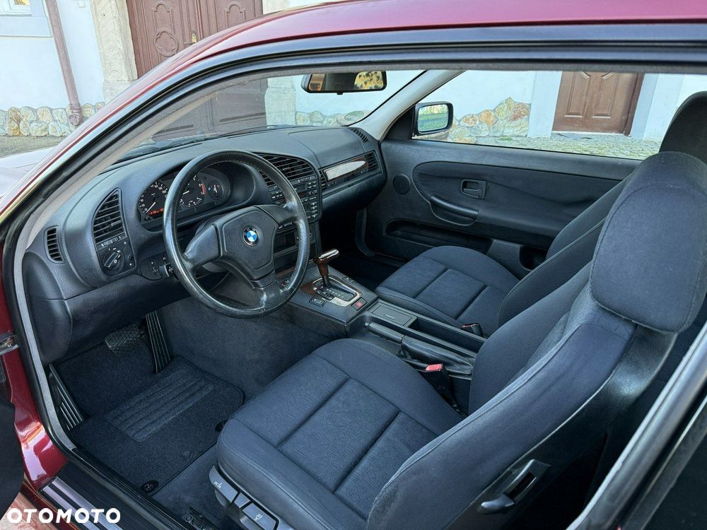 BMW Seria 3 316i - 17