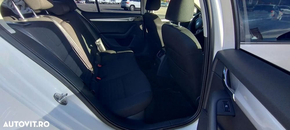 Skoda Octavia 1.2 TSI Elegance - 13