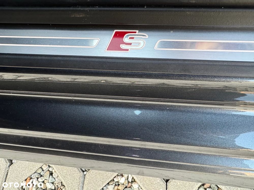 Audi A4 Limousine - 6