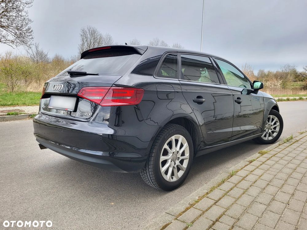 Audi A3 Sportback - 4