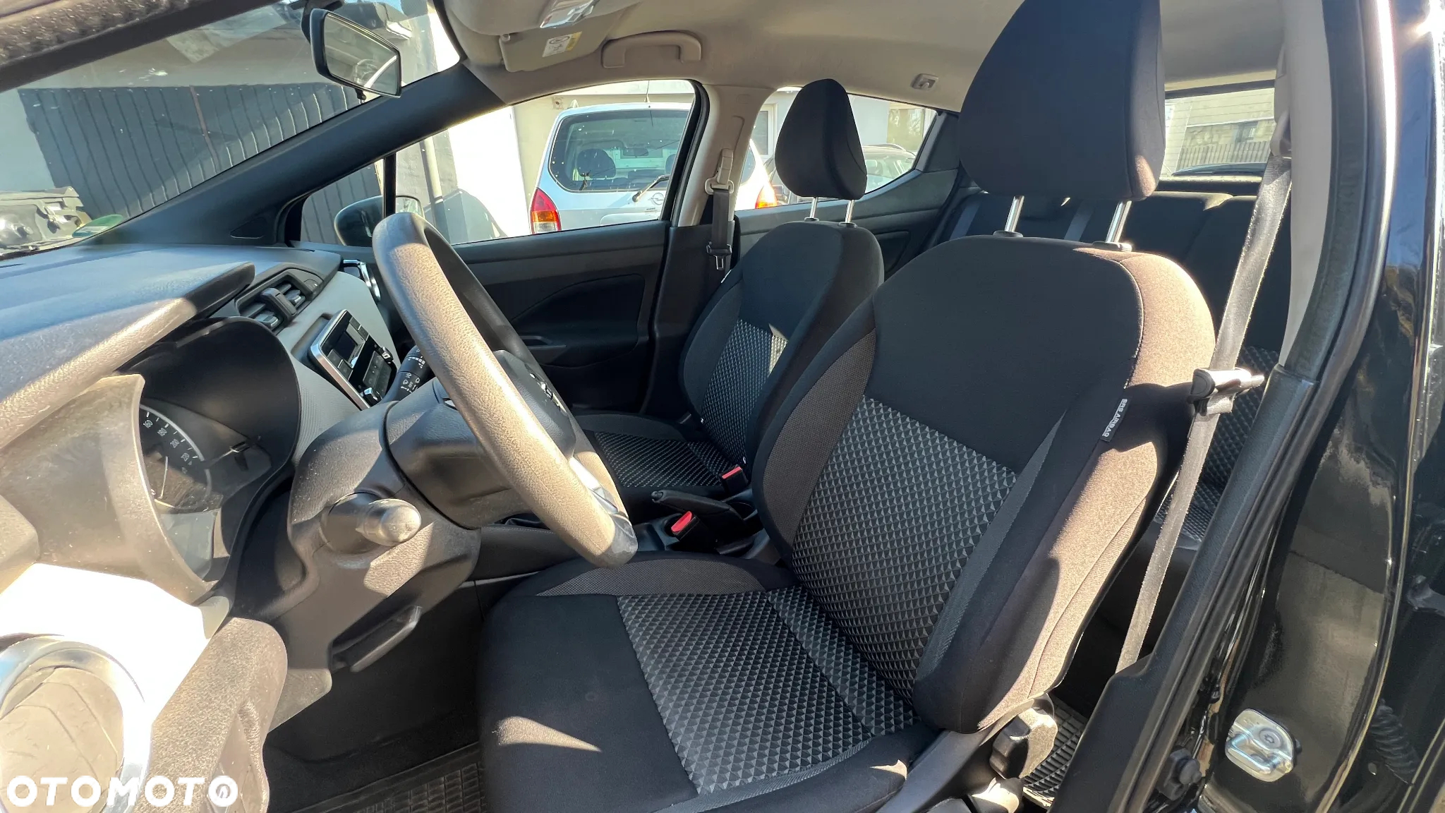 Nissan Micra 1.0 Acenta - 13