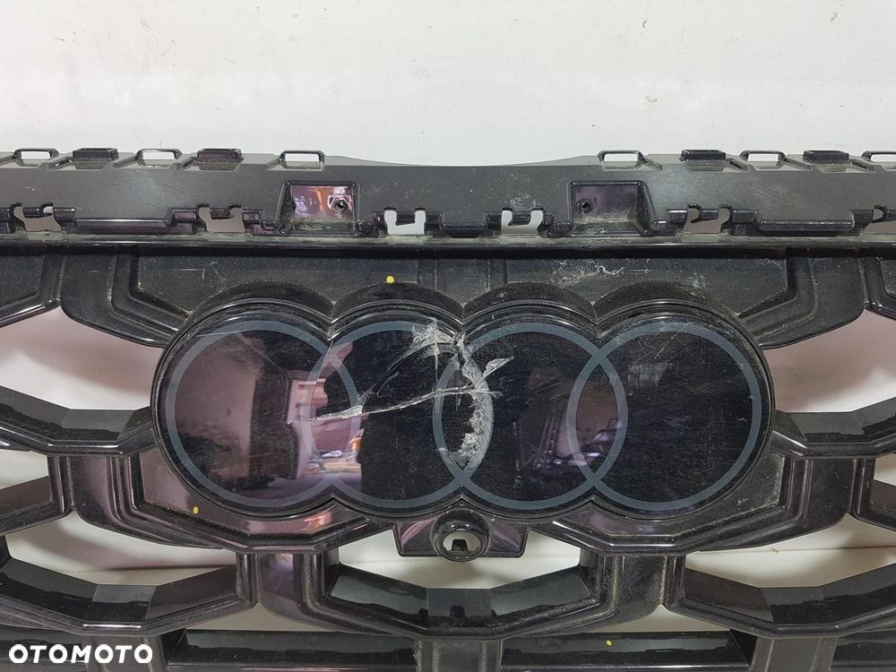 AUDI Q3 S-LINE 83H 25- GRILL ATRAPA KRATKA ŚRODKOWA 83H853651A ORYGINAŁ - 2