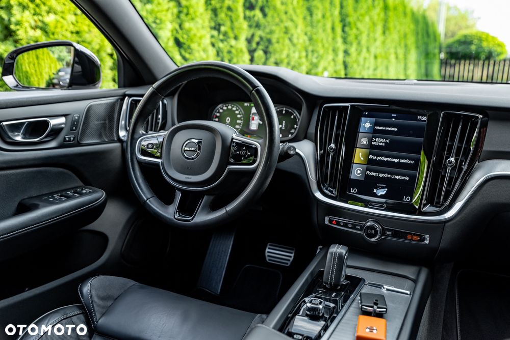 Volvo V60 B4 D Geartronic RDesign - 27