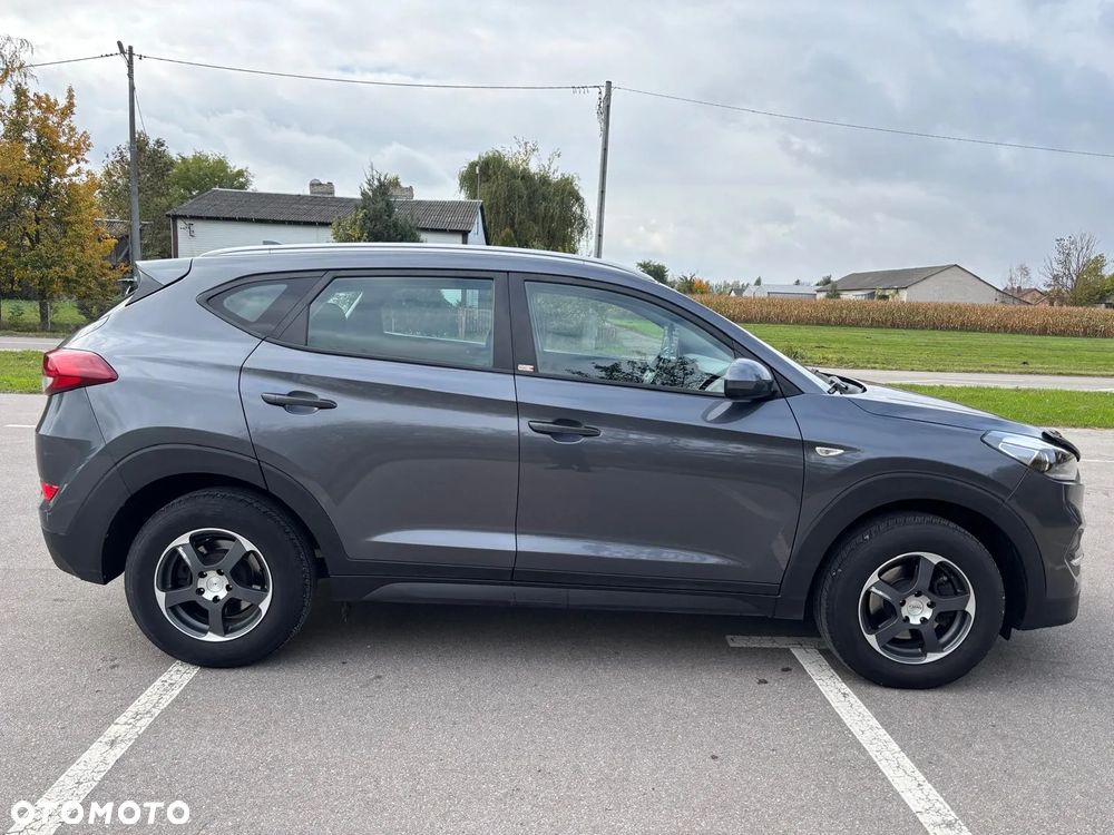 Hyundai Tucson blue 1.7 CRDi 2WD Style - 10