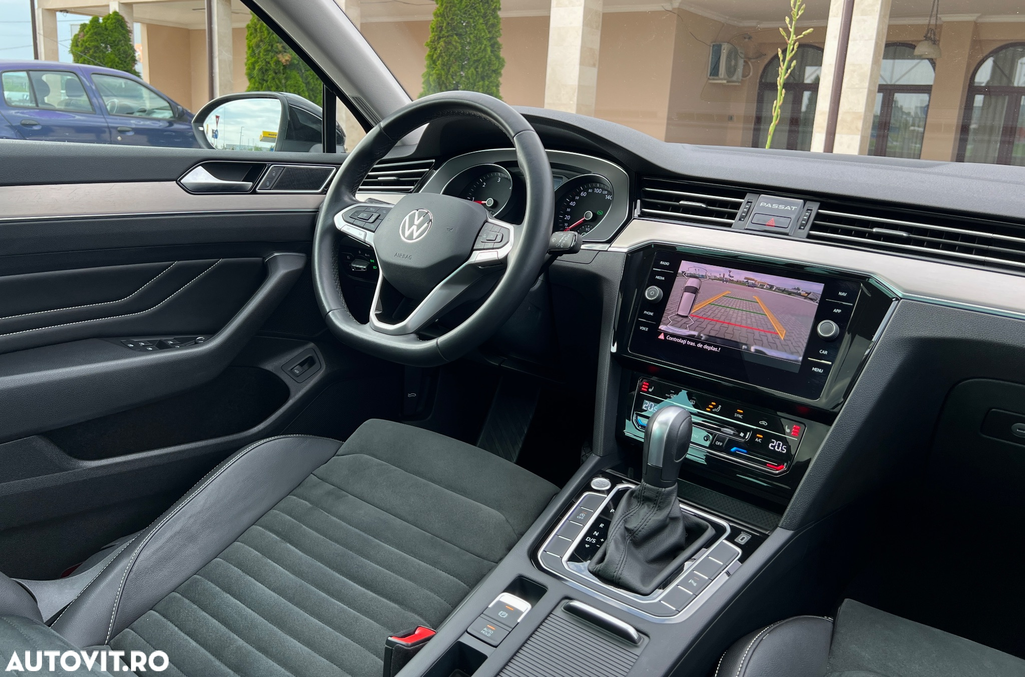Volkswagen Passat Variant 2.0 TDI DSG Elegance - 10