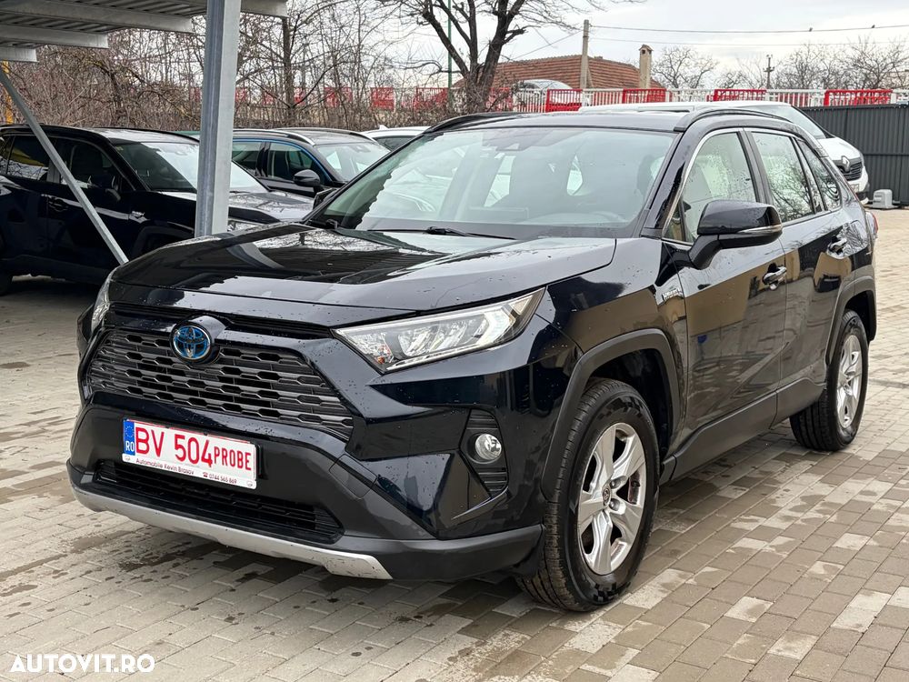 Toyota RAV4 - 1