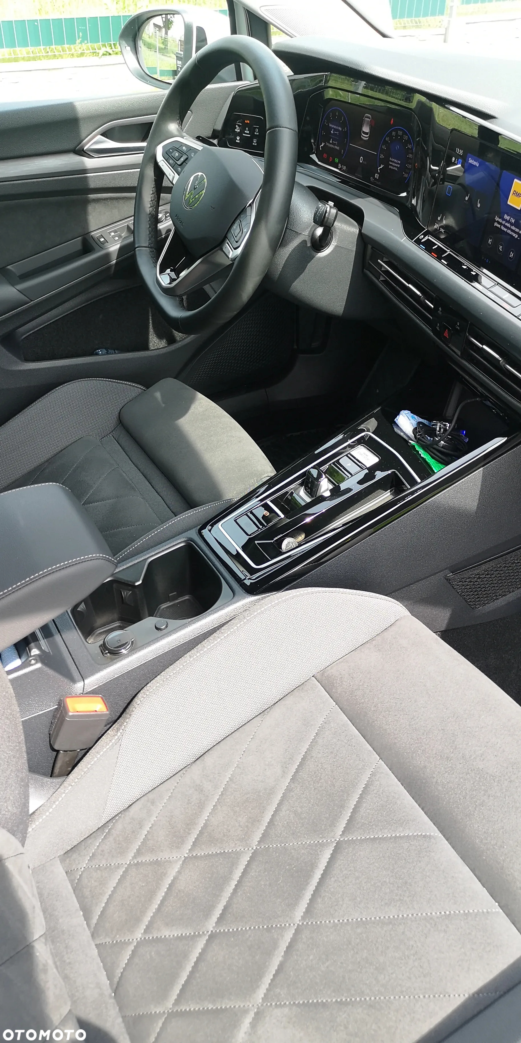Volkswagen Golf - 14