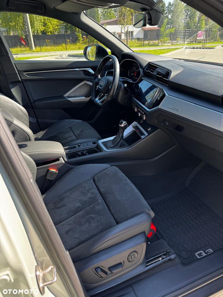 Audi Q3 Sportback - 16