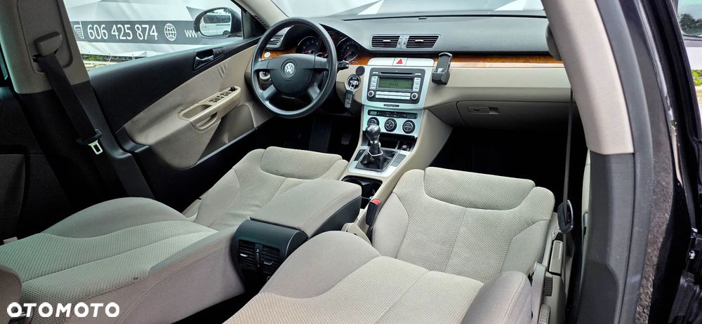 Volkswagen Passat Variant 1.8 TSI Comfortline - 16