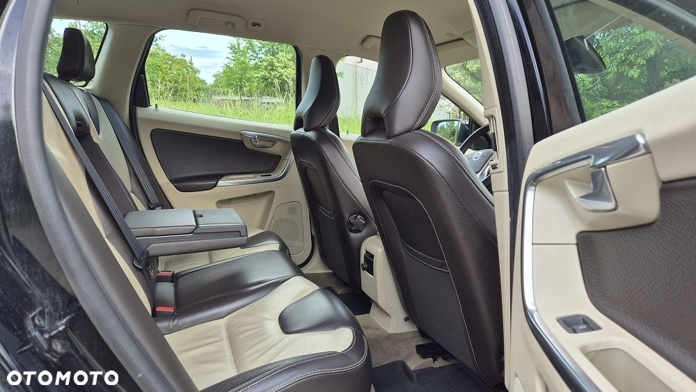 Volvo XC 60 D3 R-Design - 9