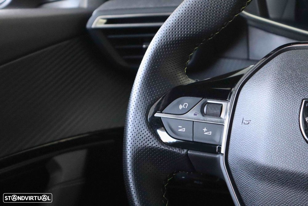 Peugeot e-2008 54 kWh GT - 21