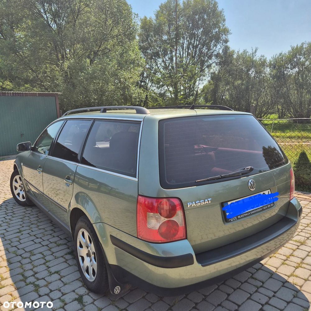 Volkswagen Passat 1.6 - 3