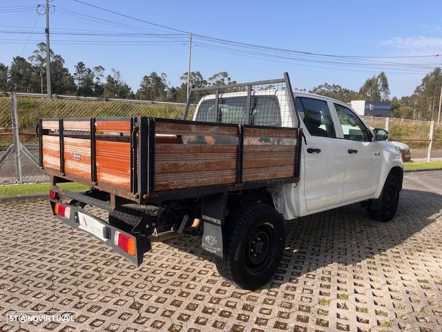 Toyota HILUX DUPLA 150cv COM AC - 6