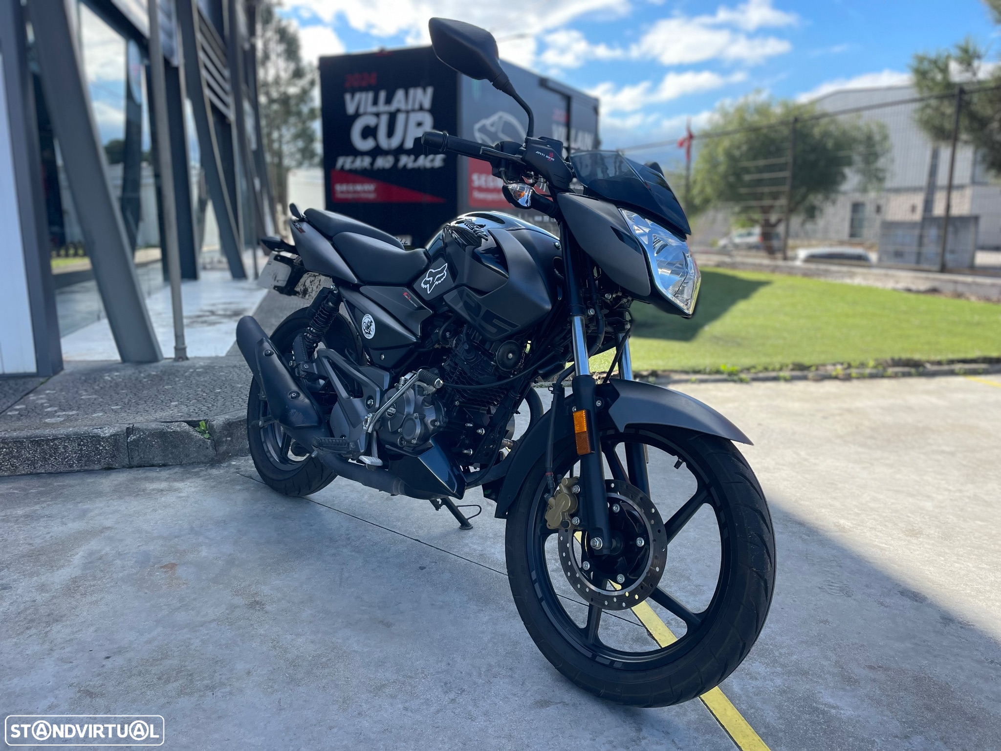 Bajaj Pulsar NS - 8