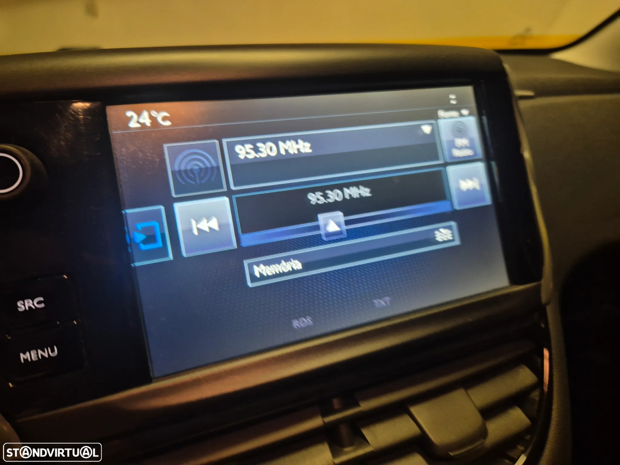 Peugeot 208 1.4 HDi SE Style - 19