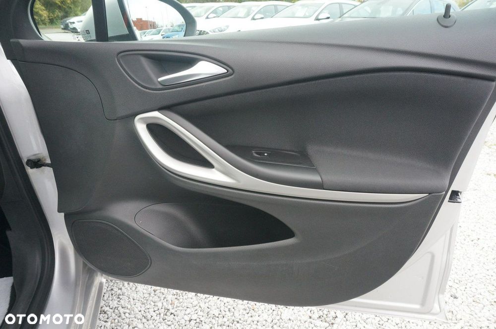 Opel Astra - 25